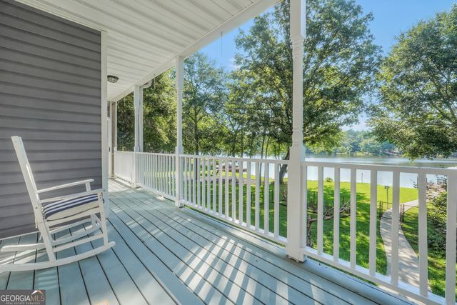 561 Harbour Shores Drive, Jackson, GA 30233