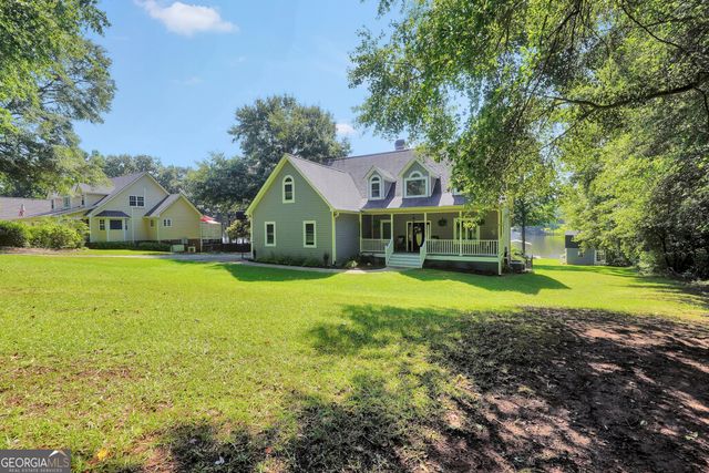 561 Harbour Shores Drive, Jackson, GA 30233