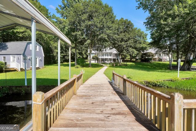 561 Harbour Shores Drive, Jackson, GA 30233
