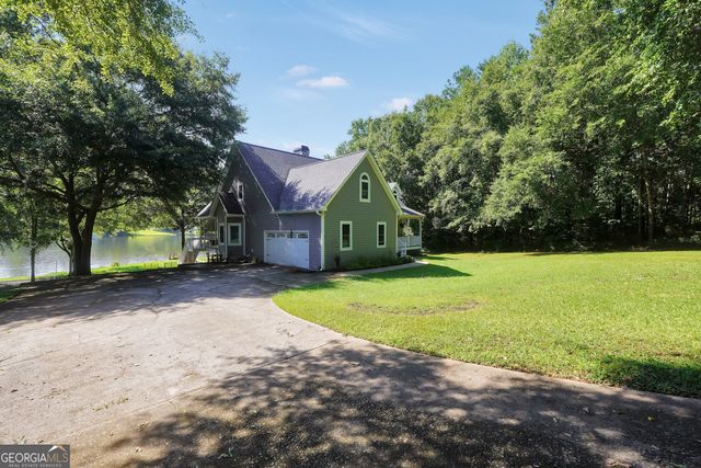 561 Harbour Shores Drive, Jackson, GA 30233