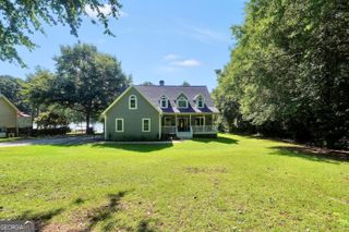 561 Harbour Shores Drive, Jackson, GA 30233