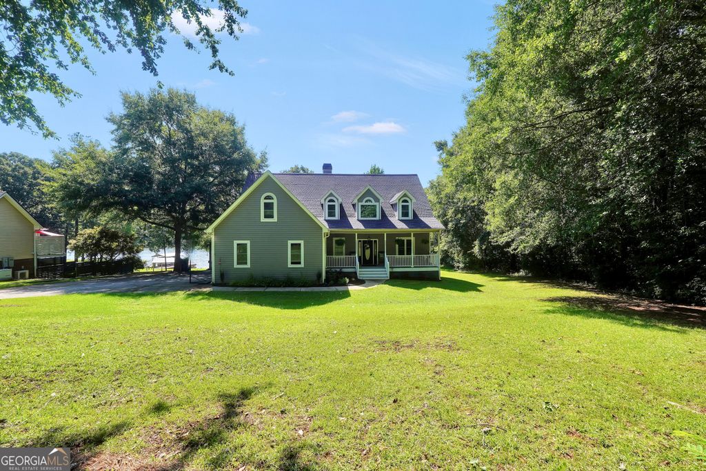 561 Harbour Shores Drive, Jackson, GA 30233