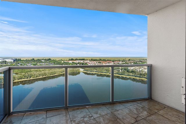 2641 N Flamingo Rd 2205N, Sunrise, FL 33323