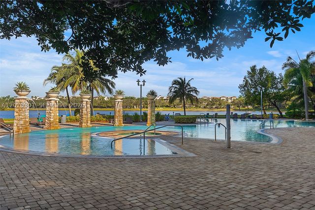 2641 N Flamingo Rd 2205N, Sunrise, FL 33323