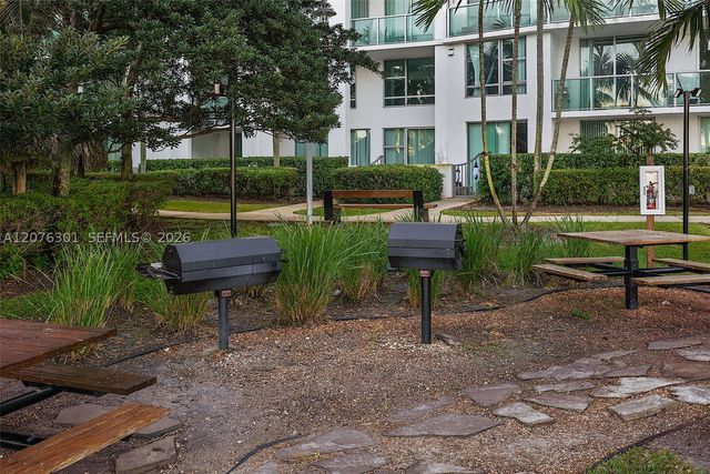 2641 N Flamingo Rd 2205N, Sunrise, FL 33323