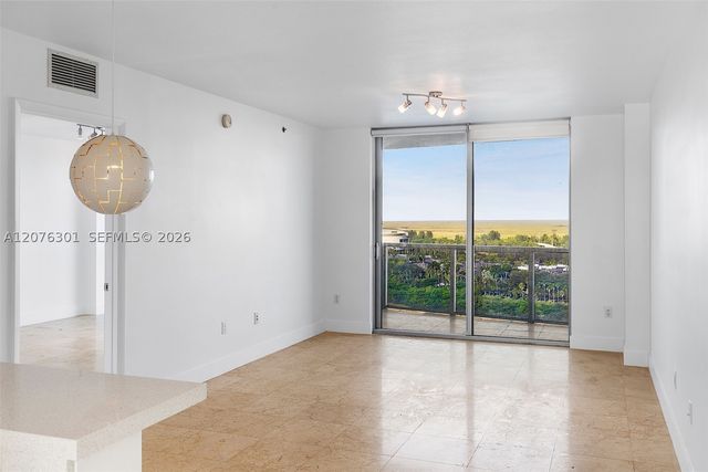 2641 N Flamingo Rd 2205N, Sunrise, FL 33323