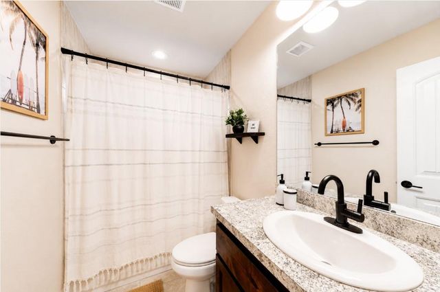 863 Roadrunner SPUR, Canyon Lake, TX 78133