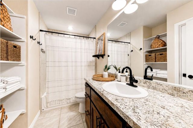863 Roadrunner SPUR, Canyon Lake, TX 78133