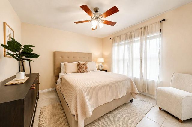 863 Roadrunner SPUR, Canyon Lake, TX 78133