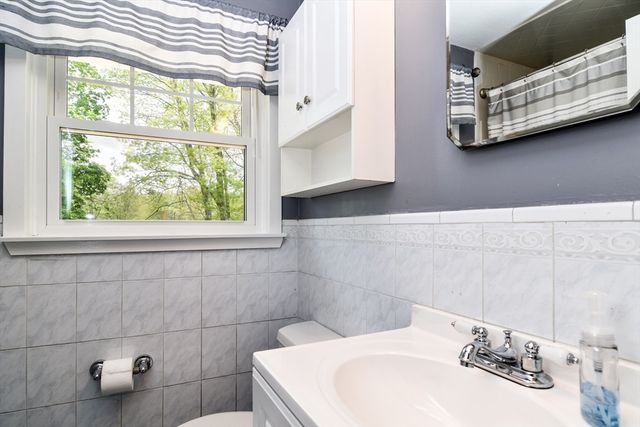 15 Fenway Drive, Framingham, MA 01701