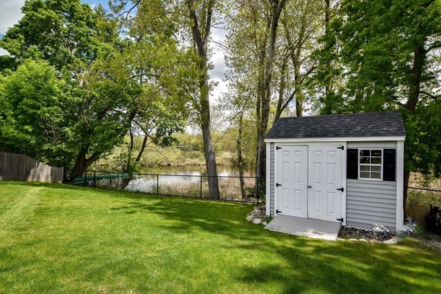 15 Fenway Drive, Framingham, MA 01701