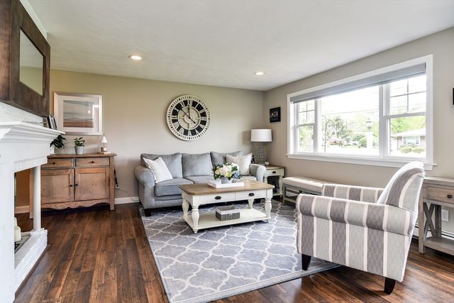 15 Fenway Drive, Framingham, MA 01701