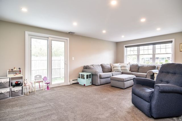 15 Fenway Drive, Framingham, MA 01701