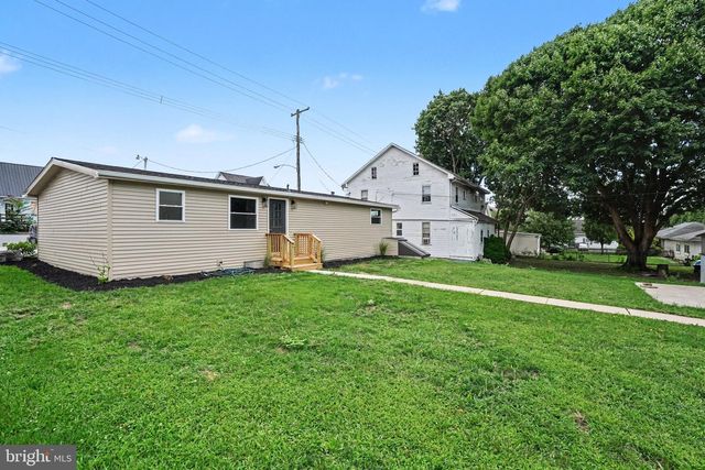749 N RAILROAD ST, Palmyra, PA 17078