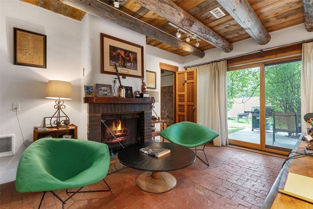 106 Camino Espejo, Santa Fe, NM 87507