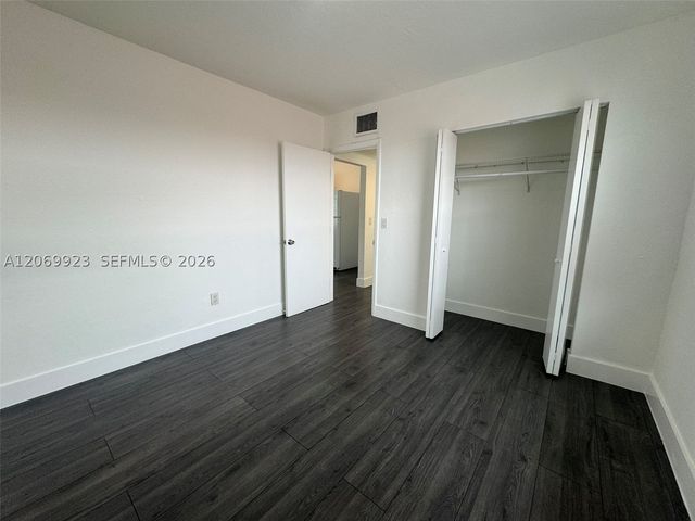 2150 NW 24th St 4, Miami, FL 33142