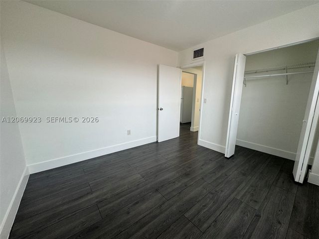 2150 NW 24th St 4, Miami, FL 33142