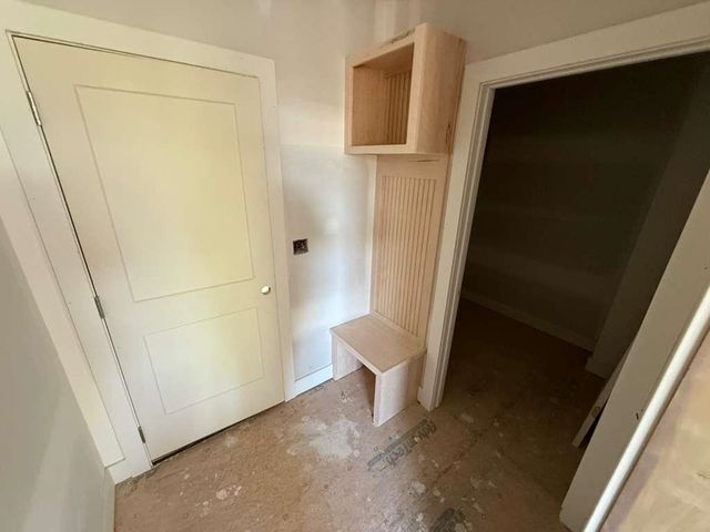 3014 E Sunflower Dr, Derby, KS 67037