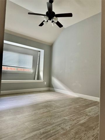 667 Sharpley, Fate, TX 75087