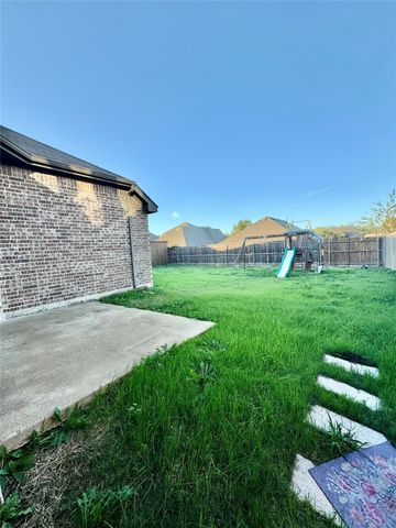 667 Sharpley, Fate, TX 75087