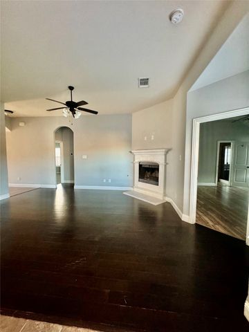 667 Sharpley, Fate, TX 75087