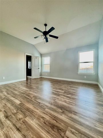 667 Sharpley, Fate, TX 75087