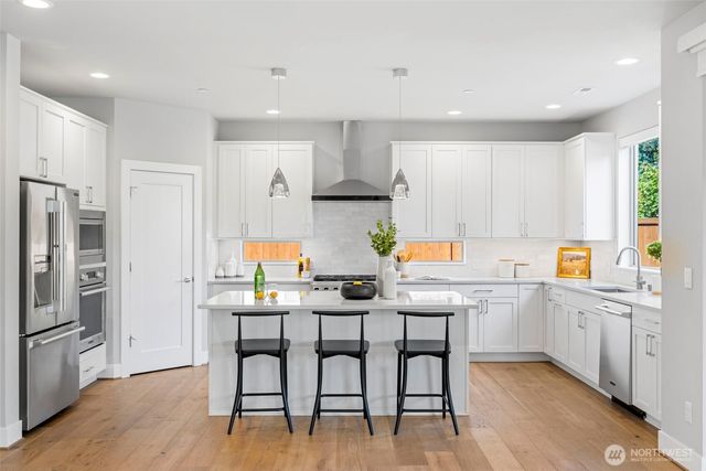 16022 124th Court NE, Woodinville, WA 98072