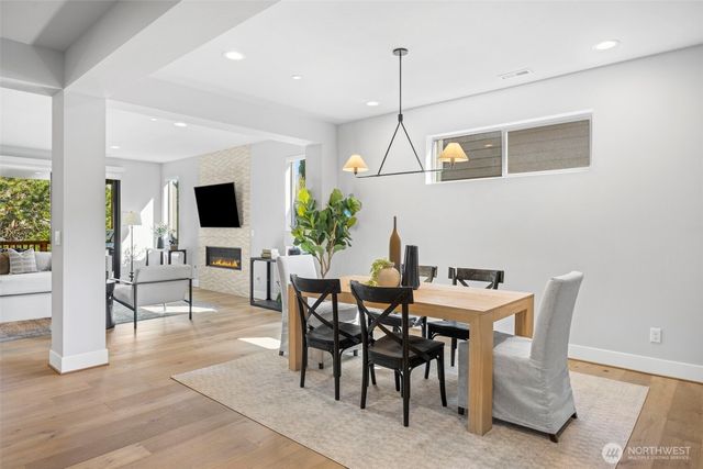 16022 124th Court NE, Woodinville, WA 98072