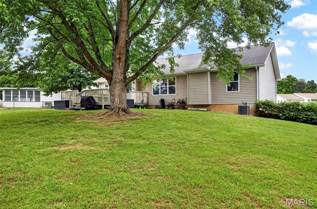 324 Lyons Drive, Troy, MO 63379