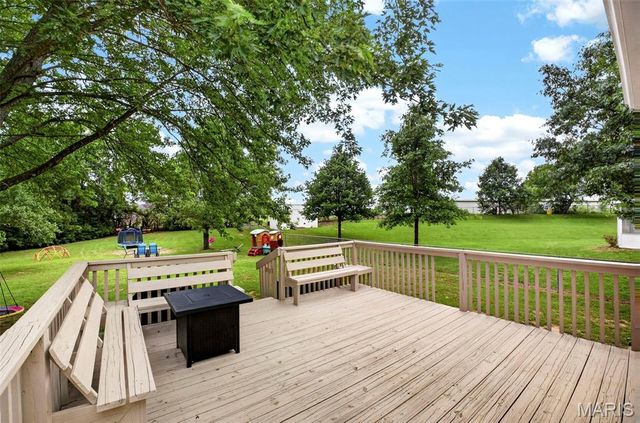 324 Lyons Drive, Troy, MO 63379