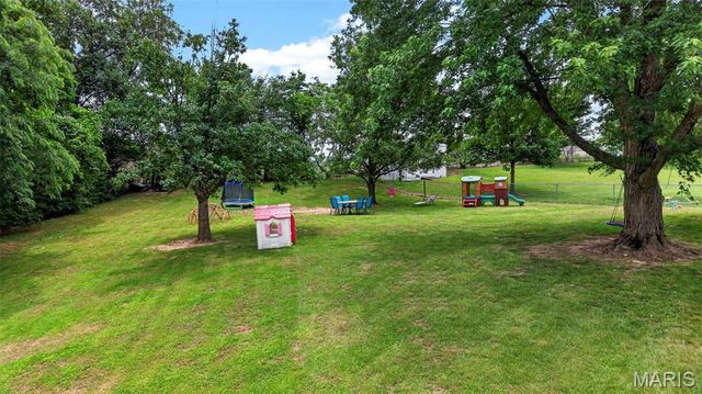 324 Lyons Drive, Troy, MO 63379