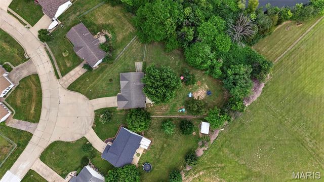 324 Lyons Drive, Troy, MO 63379