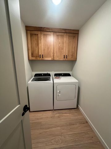 2110 Douglas Trail Drive SE, Pine Island, MN 55963