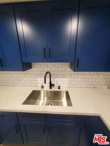 1029 S Hobart Boulevard 303, Los Angeles, CA 90006