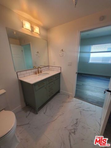 1029 S Hobart Boulevard 303, Los Angeles, CA 90006