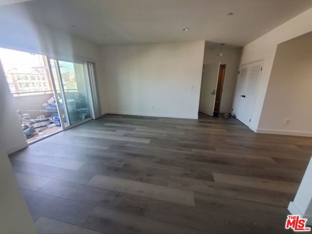 1029 S Hobart Boulevard 303, Los Angeles, CA 90006