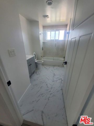 1029 S Hobart Boulevard 303, Los Angeles, CA 90006
