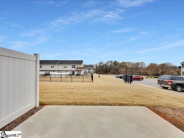 145 Fernside Court, Greenville, SC 29617