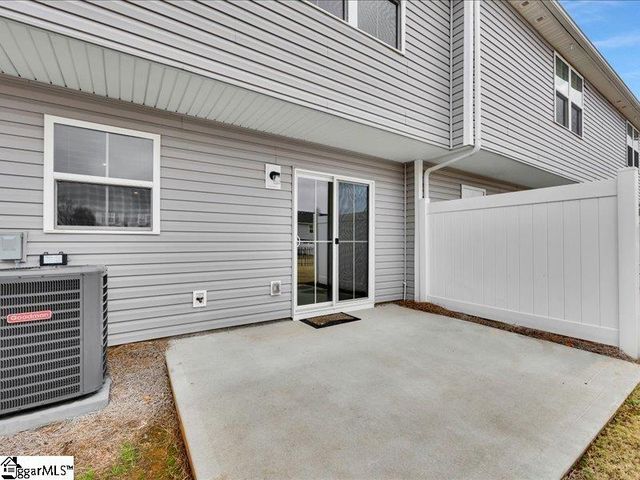 145 Fernside Court, Greenville, SC 29617