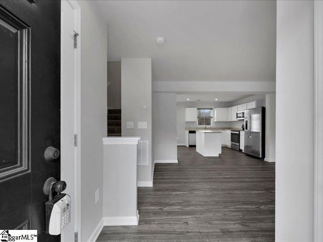 145 Fernside Court, Greenville, SC 29617