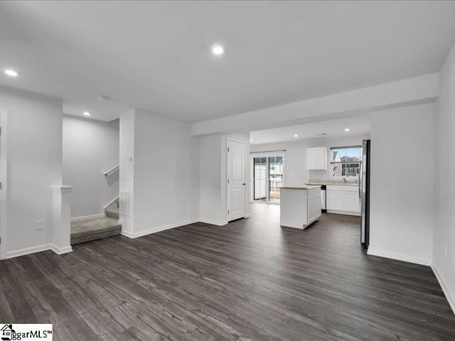 145 Fernside Court, Greenville, SC 29617