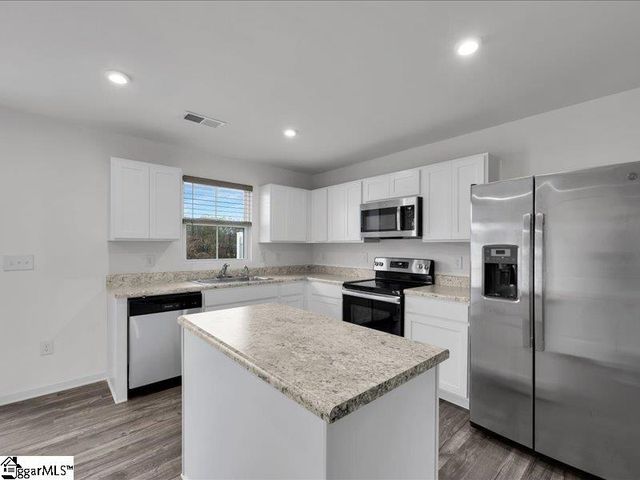 145 Fernside Court, Greenville, SC 29617