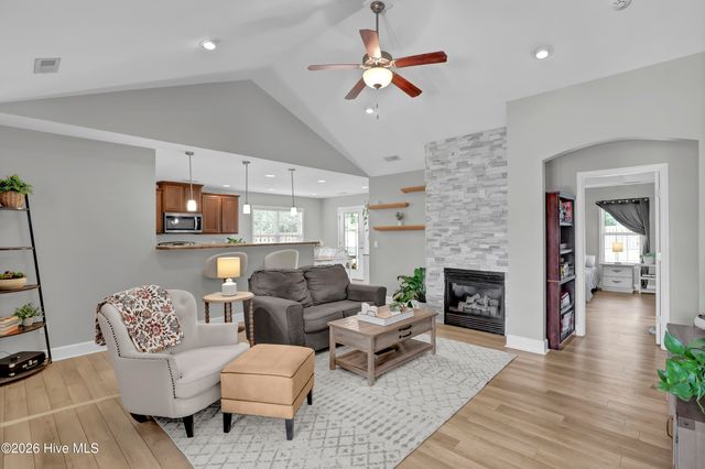 161 Preswick Drive, Rocky Point, NC 28457