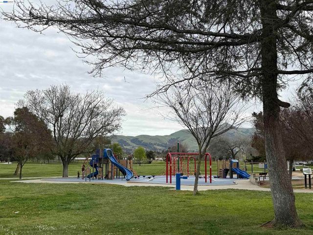 40117 40117 Paseo Padre Parkway, Fremont, CA 94538