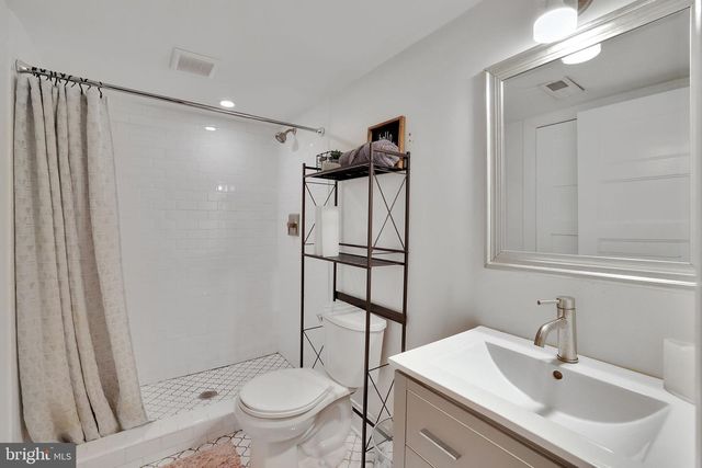 4302 MARTIN LUTHER KING JR AVE SW, Washington, DC 20032