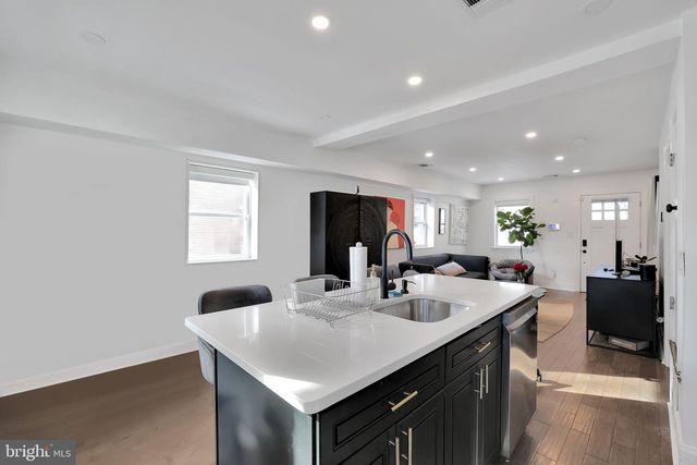 4302 MARTIN LUTHER KING JR AVE SW, Washington, DC 20032