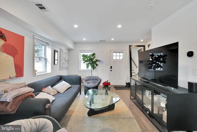 4302 MARTIN LUTHER KING JR AVE SW, Washington, DC 20032