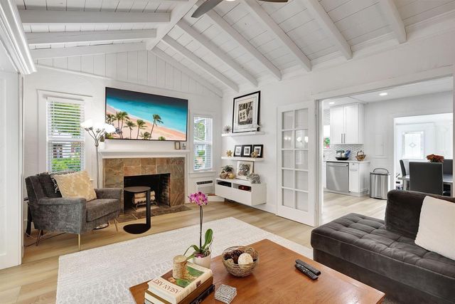 145 N Swinton Avenue, Delray Beach, FL 33444