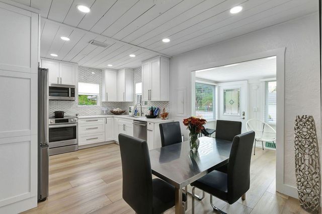 145 N Swinton Avenue, Delray Beach, FL 33444