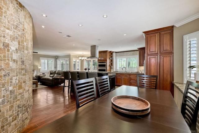 3278 San Tomas, Oceanside, CA 92056